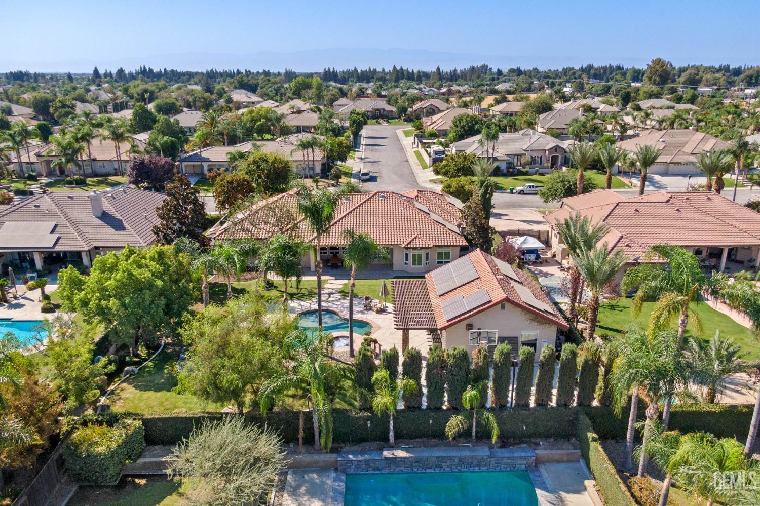 15918 Clos Du Val Avenue