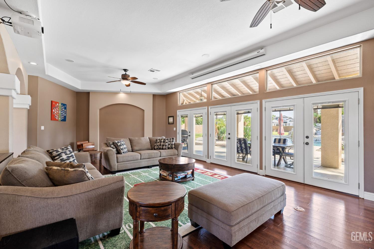 15401 Mabel Court