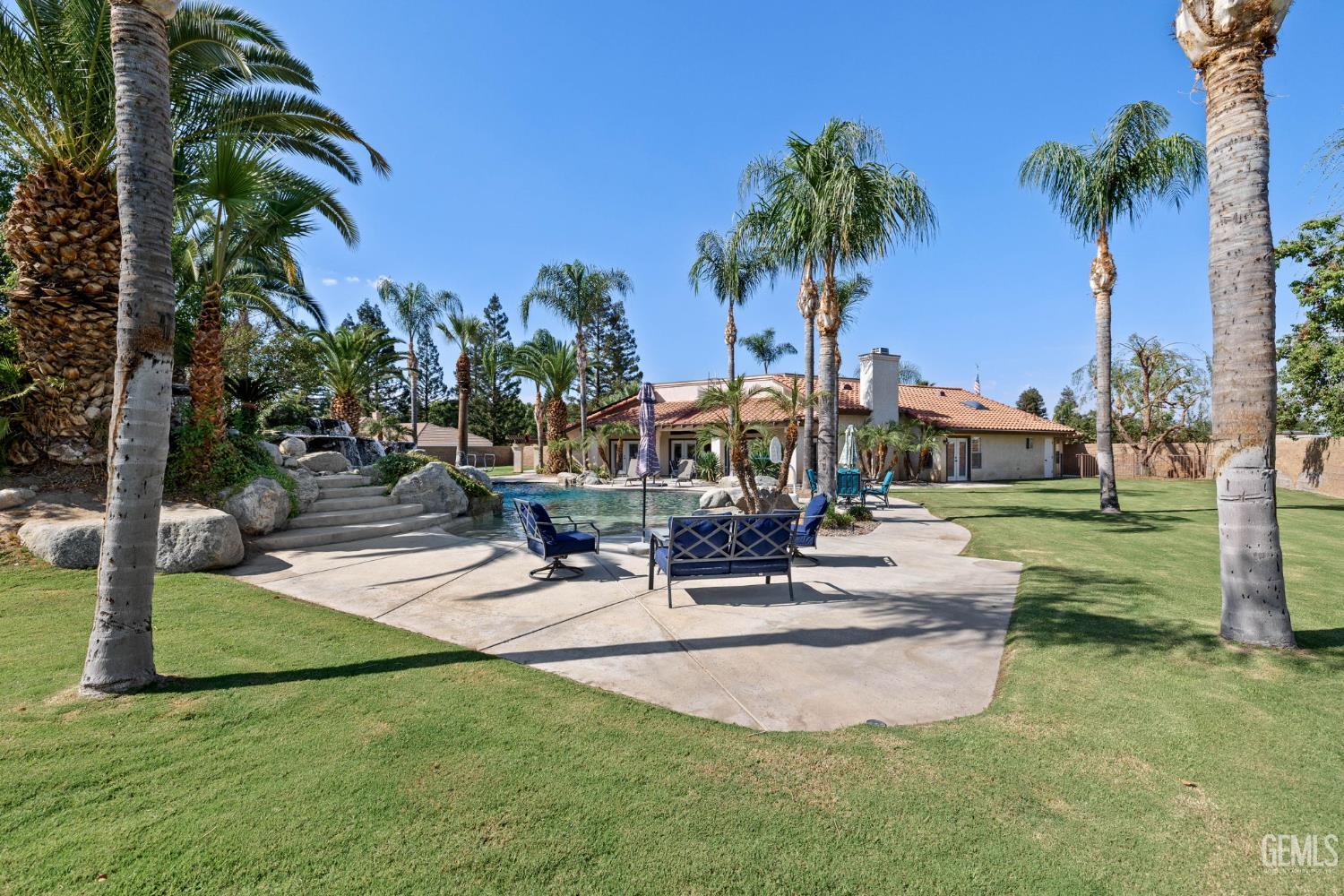 15401 Mabel Court