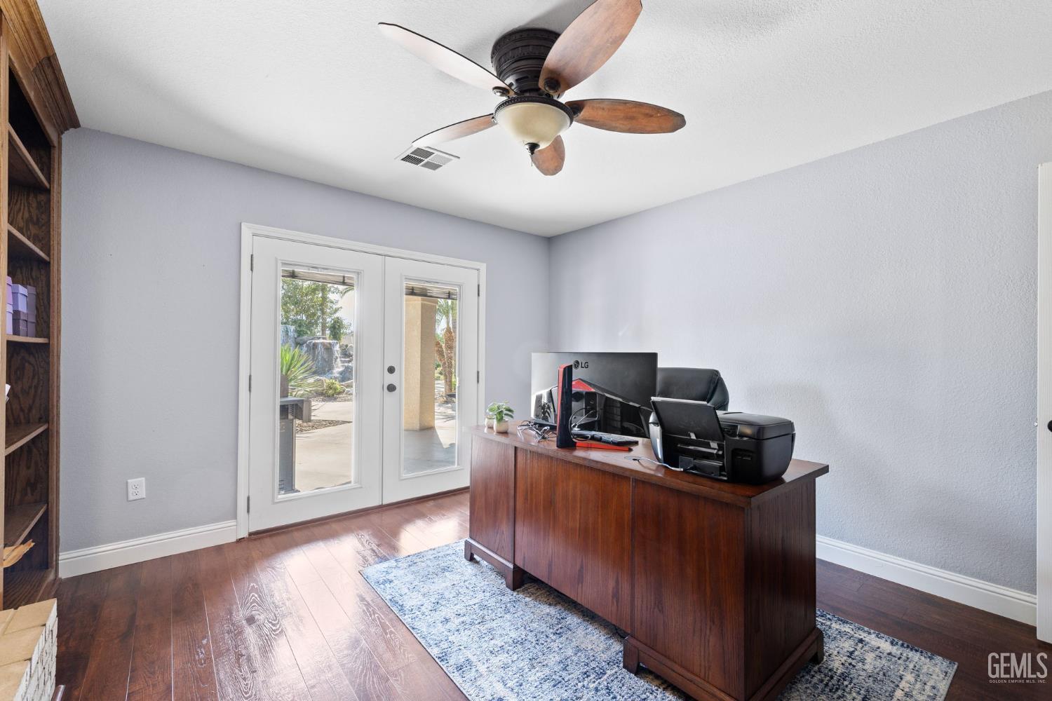 15401 Mabel Court