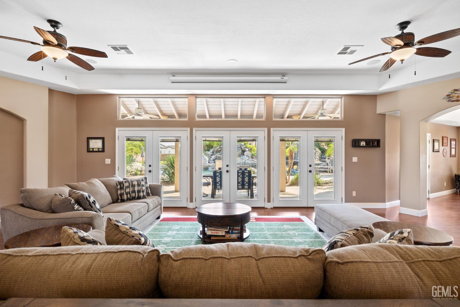 15401 Mabel Court
