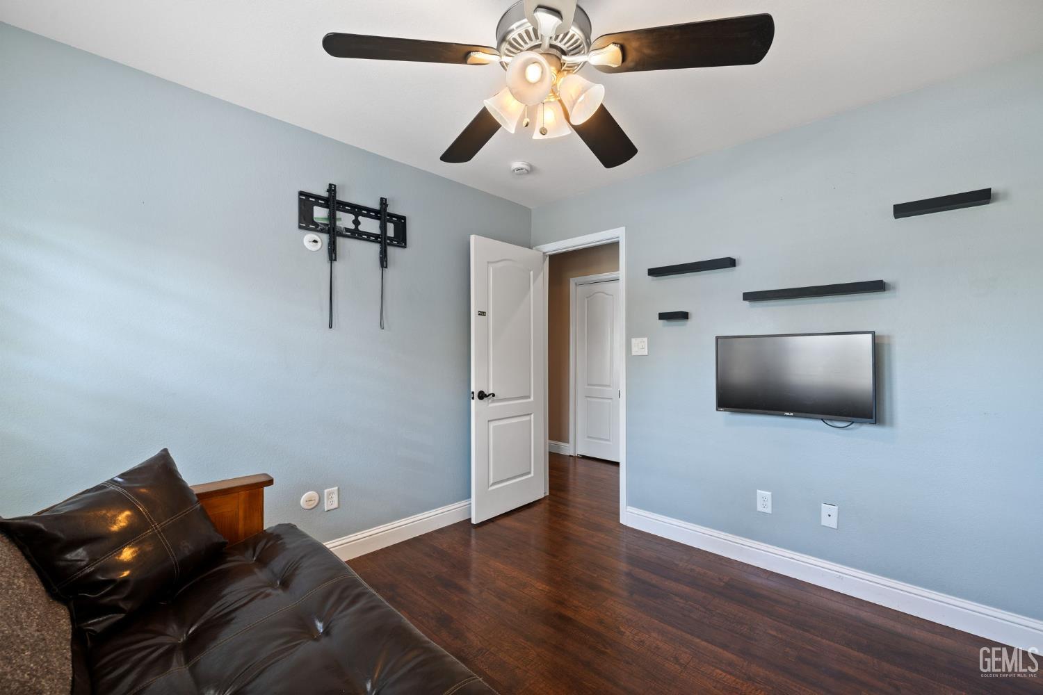 15401 Mabel Court