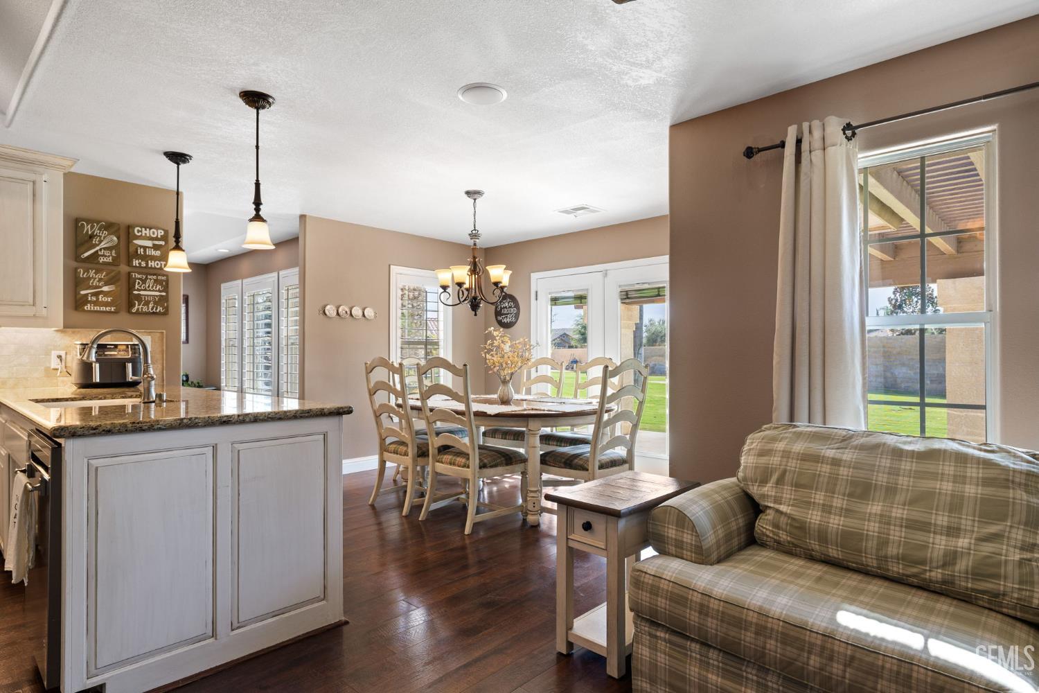 15401 Mabel Court