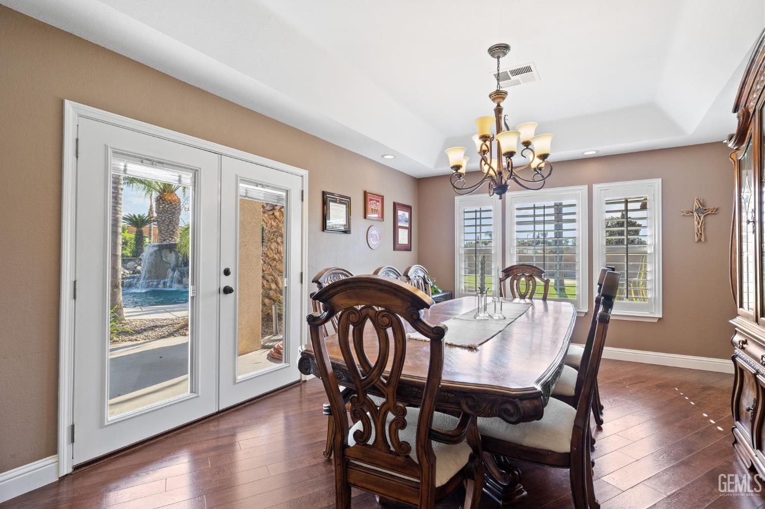 15401 Mabel Court