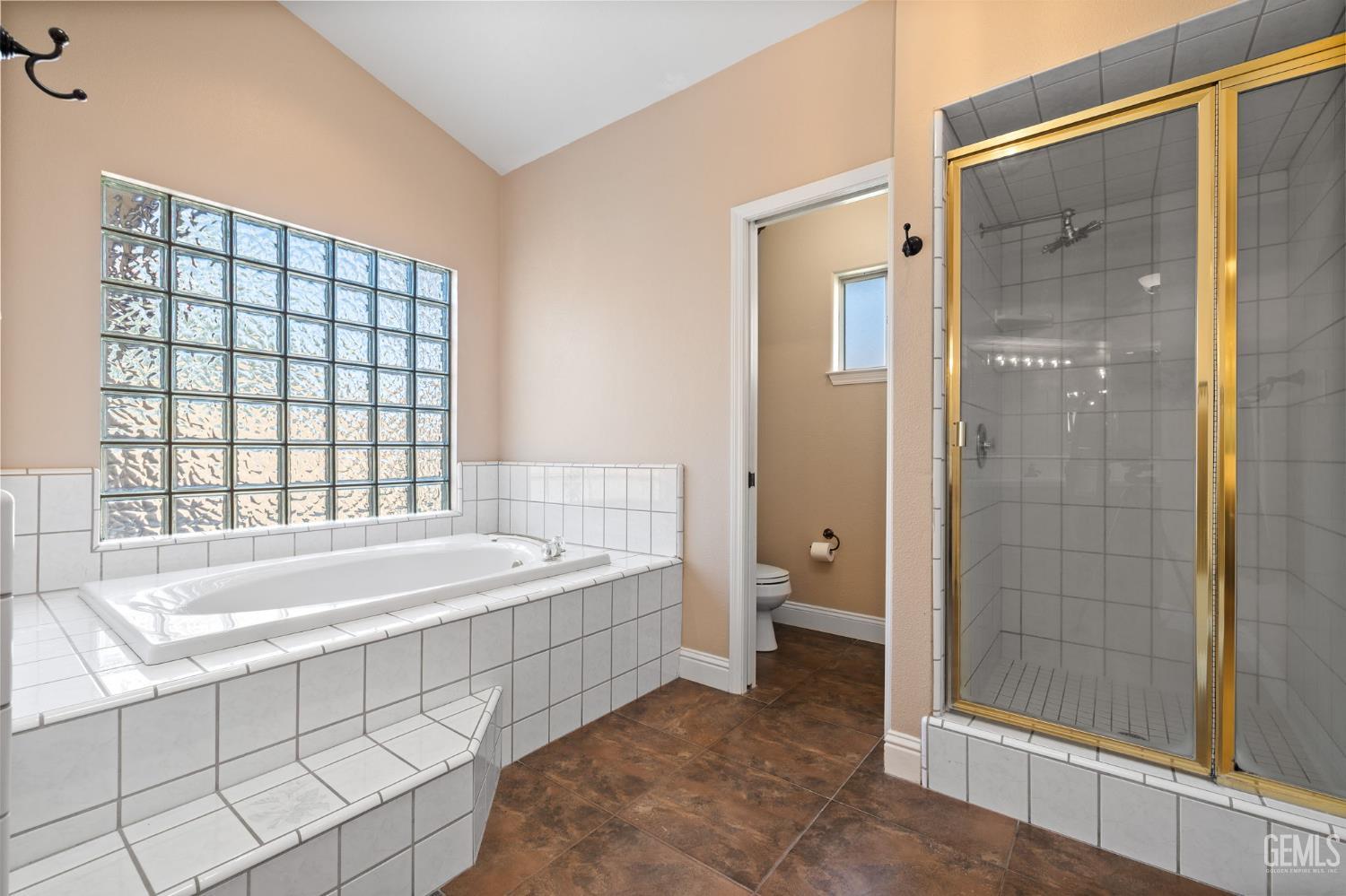 15401 Mabel Court