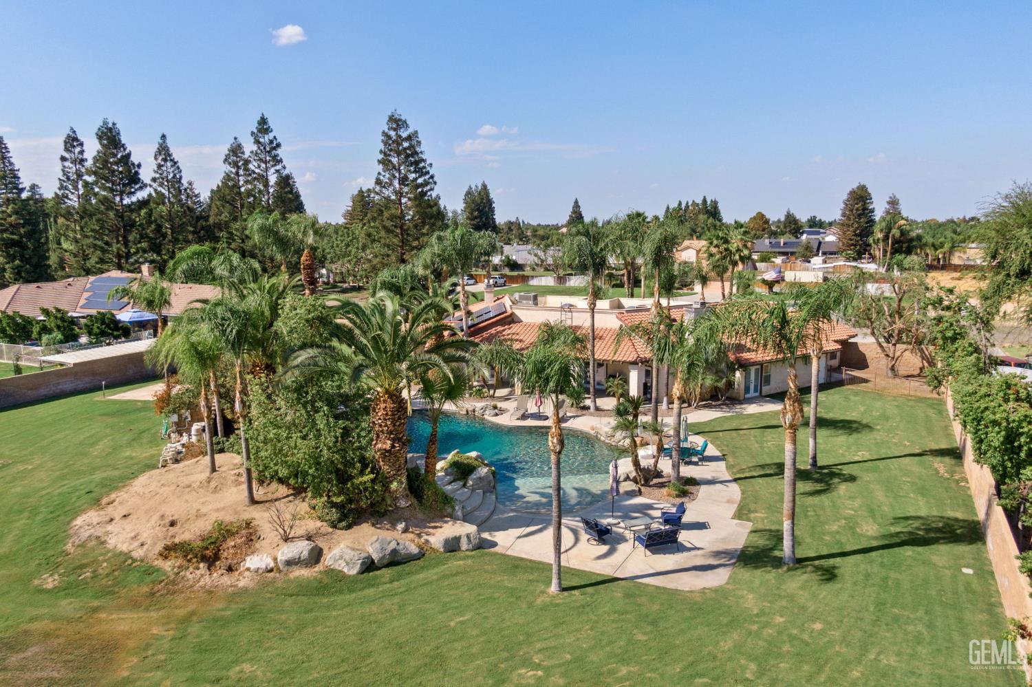 15401 Mabel Court