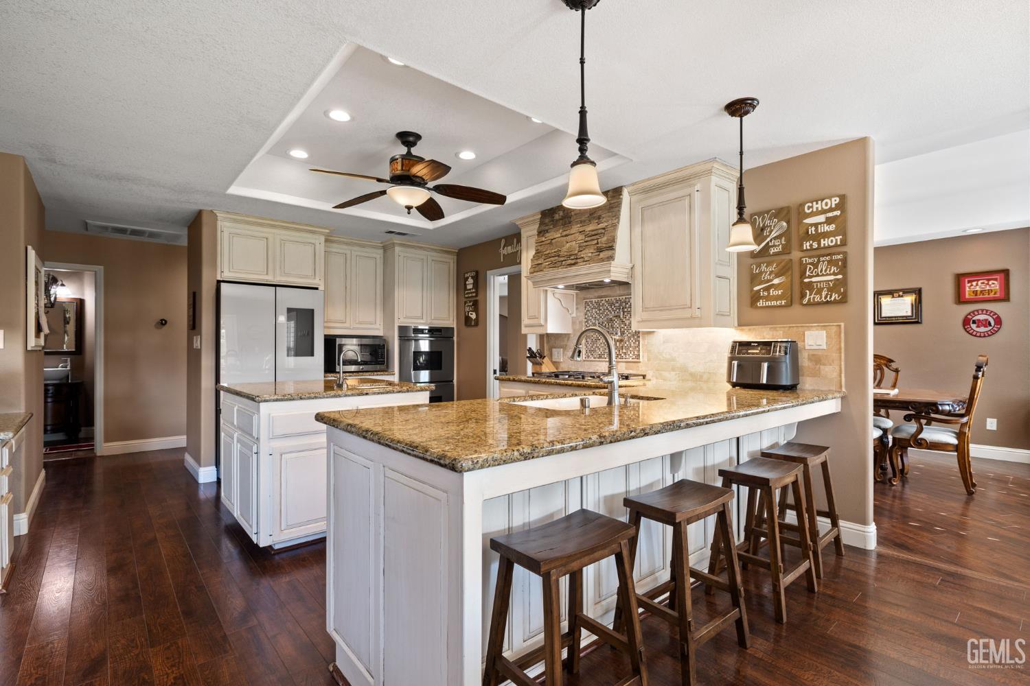 15401 Mabel Court