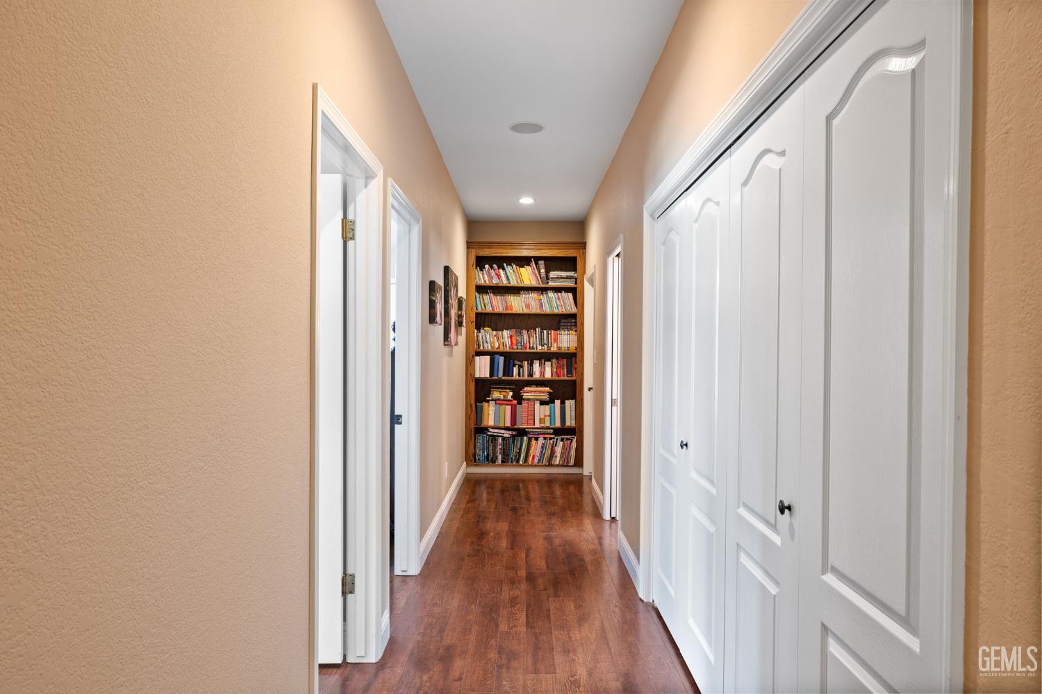 15401 Mabel Court