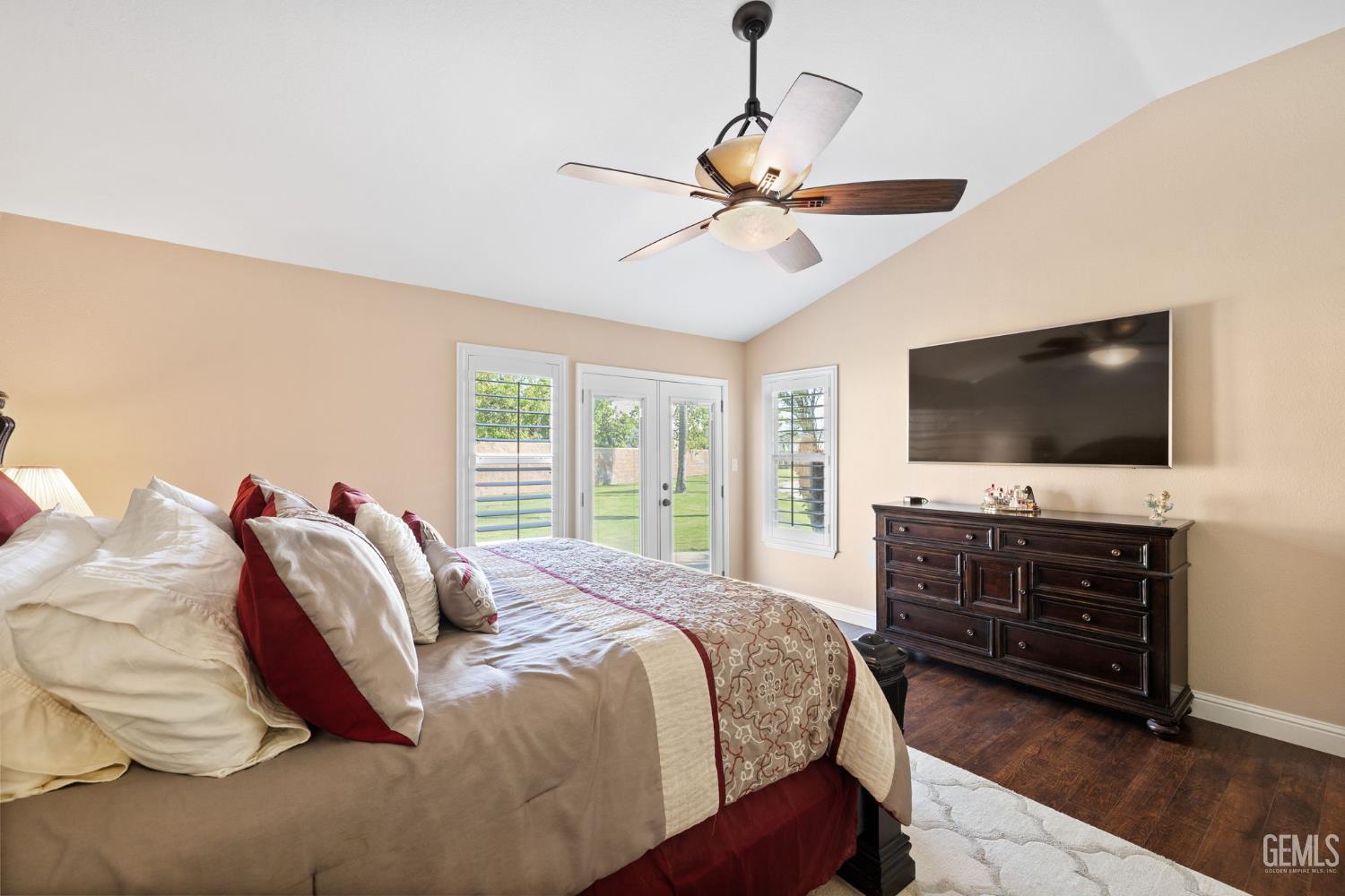 15401 Mabel Court
