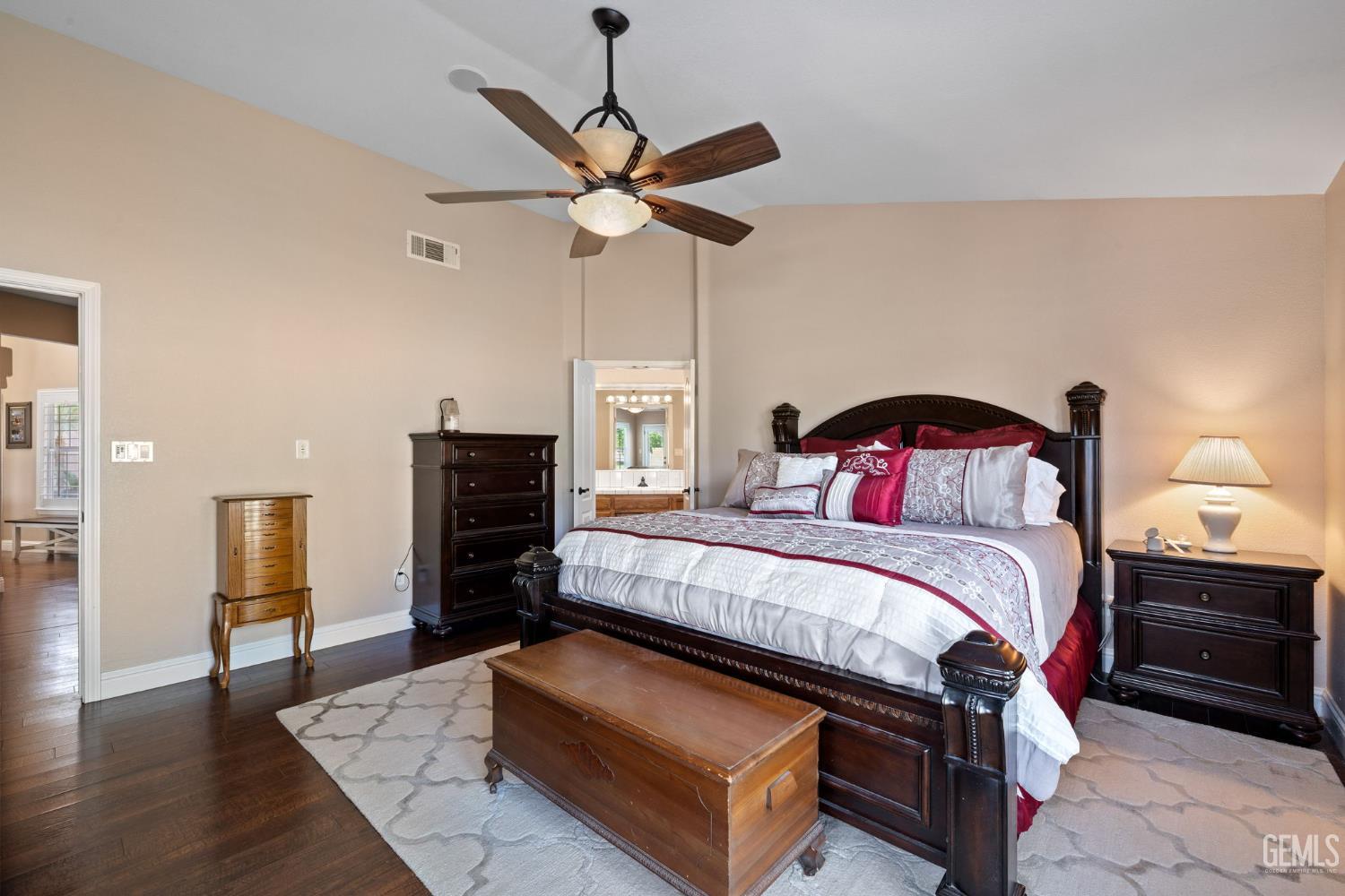 15401 Mabel Court