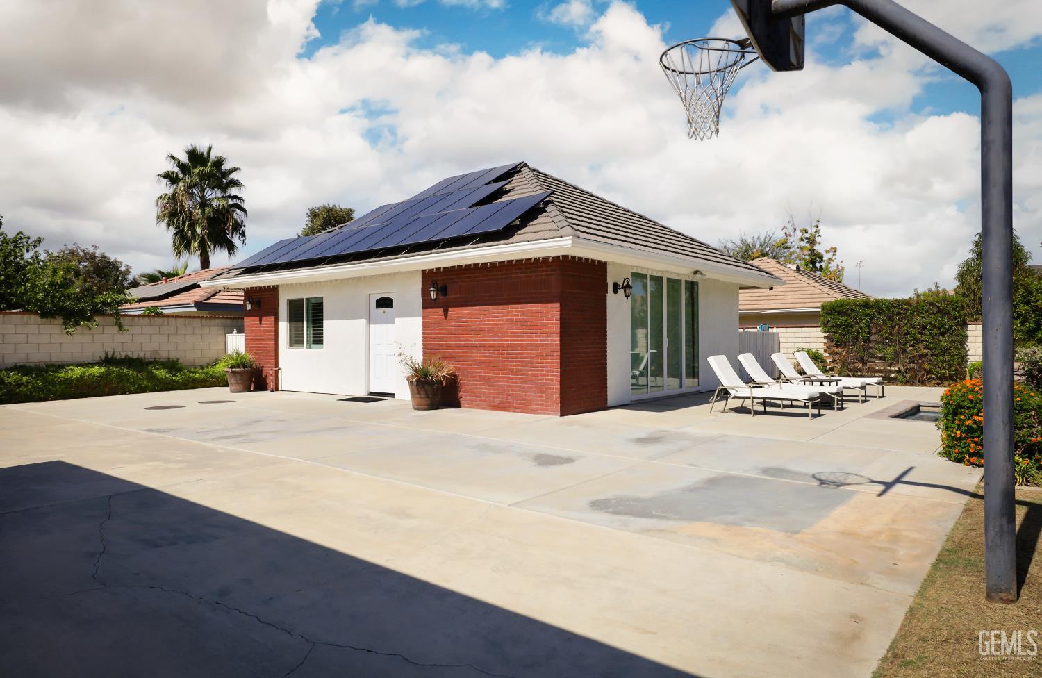 15710 Black Hawk Avenue