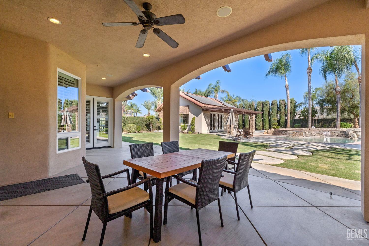 15918 Clos Du Val Avenue