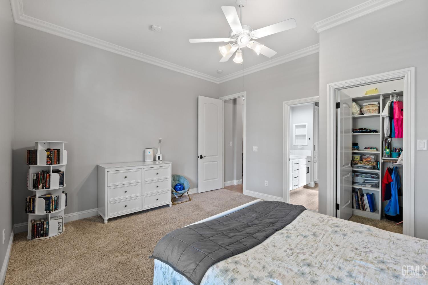 15918 Clos Du Val Avenue