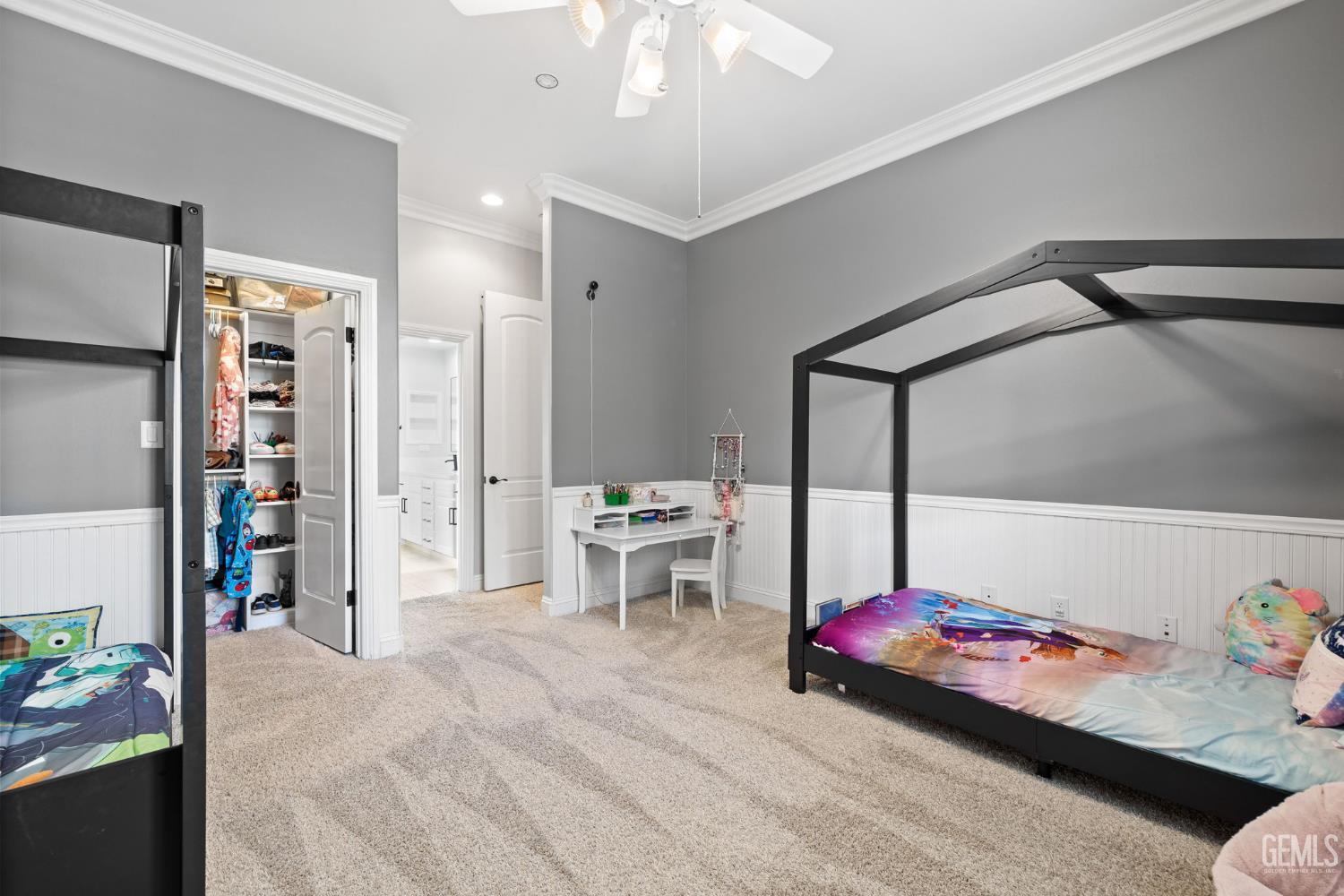 15918 Clos Du Val Avenue