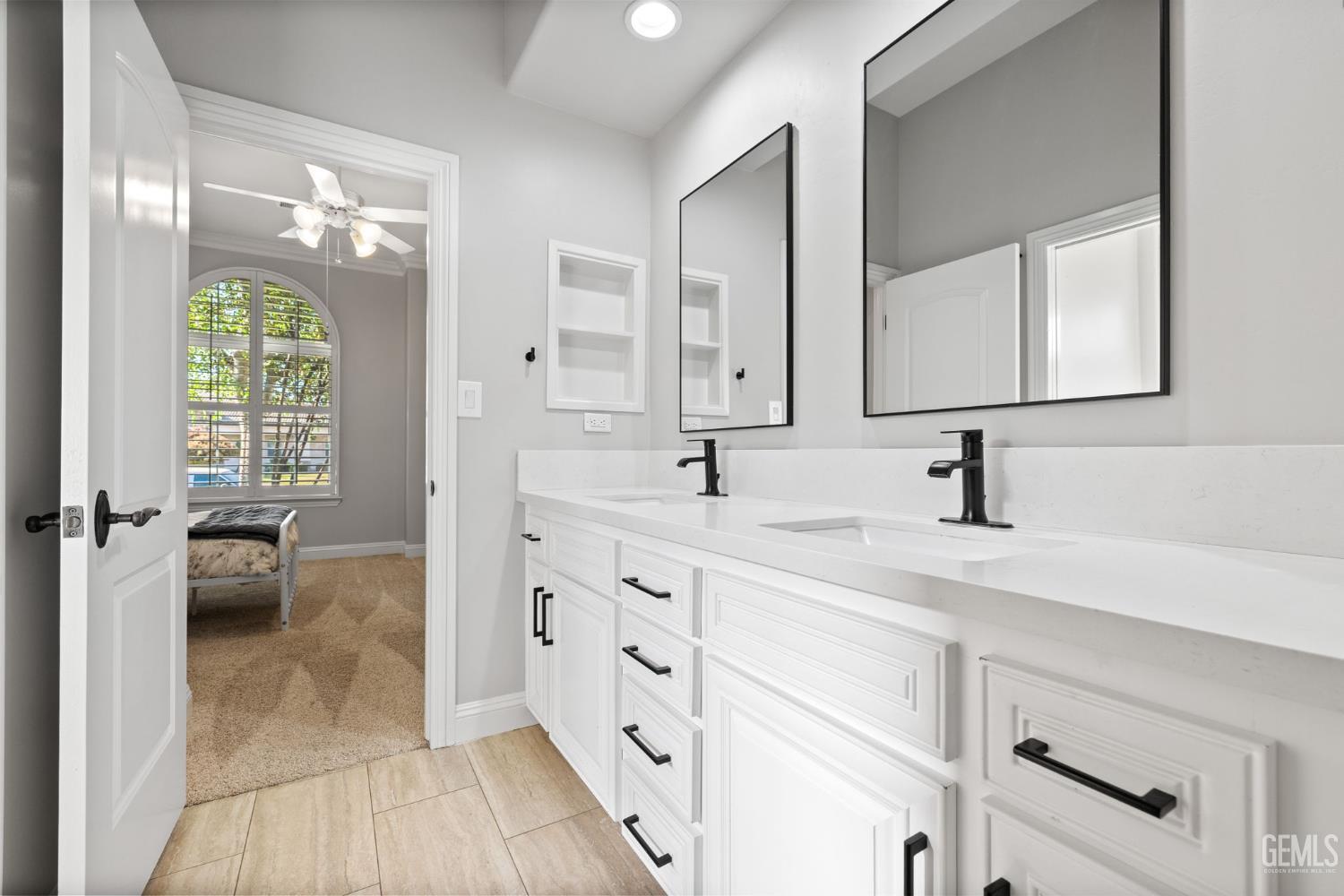 15918 Clos Du Val Avenue