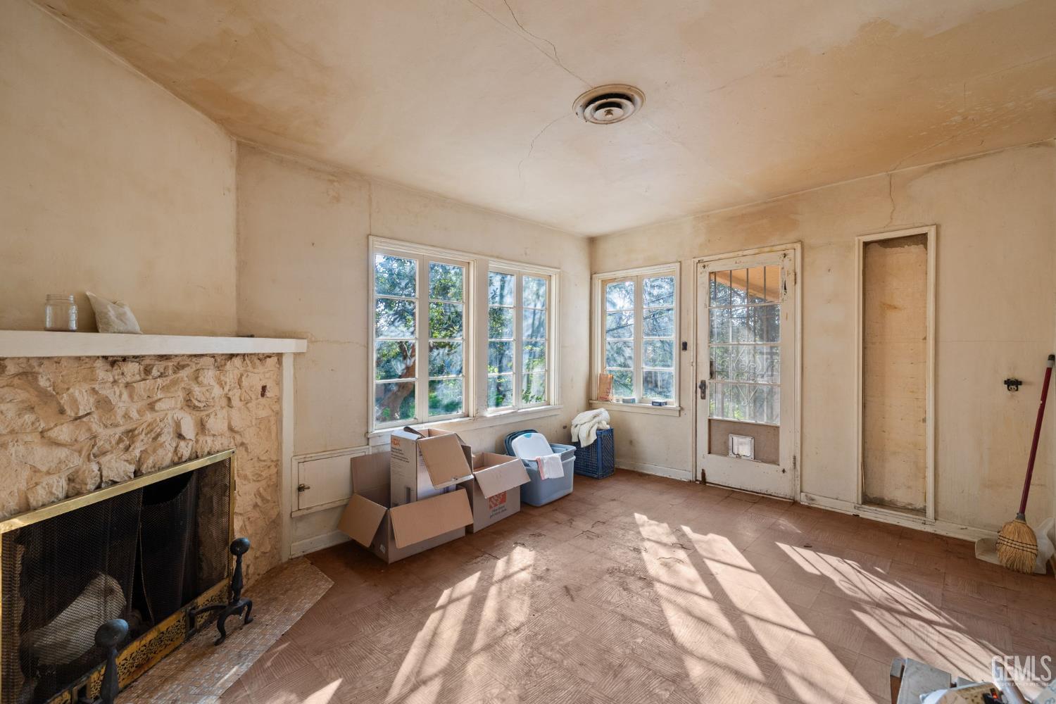 2891 Alta Vista Drive