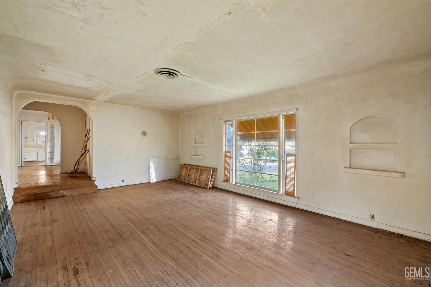 2891 Alta Vista Drive