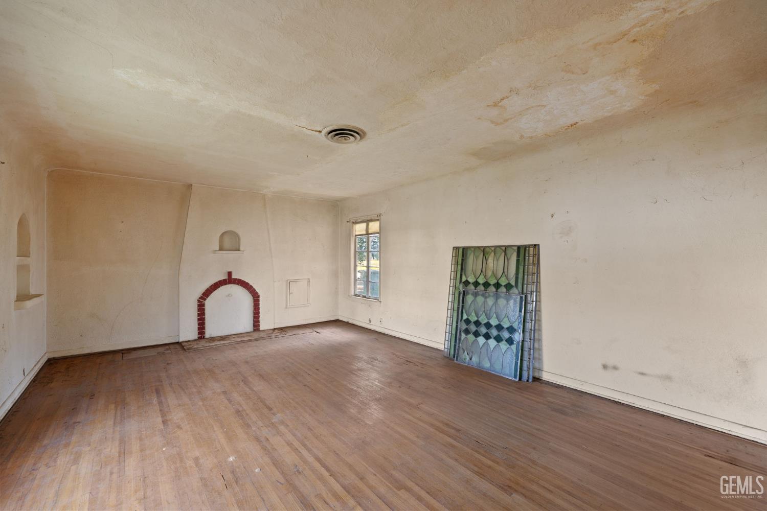 2891 Alta Vista Drive