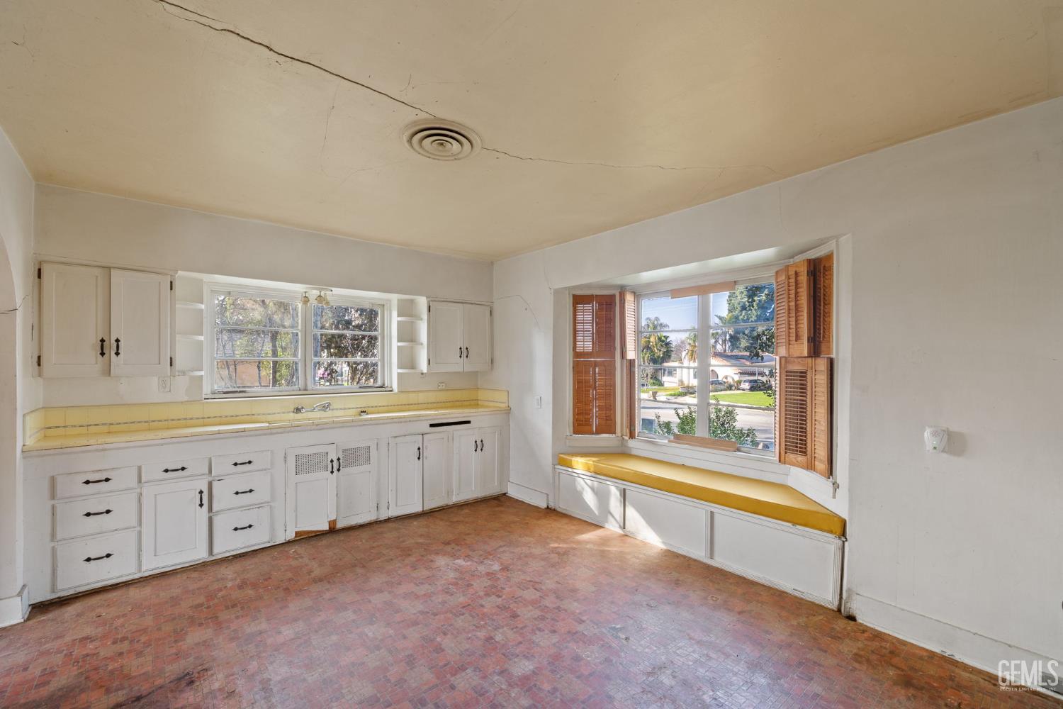 2891 Alta Vista Drive