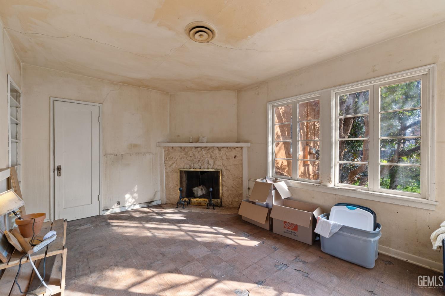 2891 Alta Vista Drive