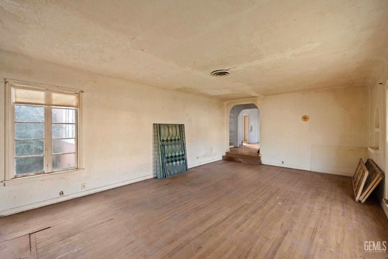 2891 Alta Vista Drive