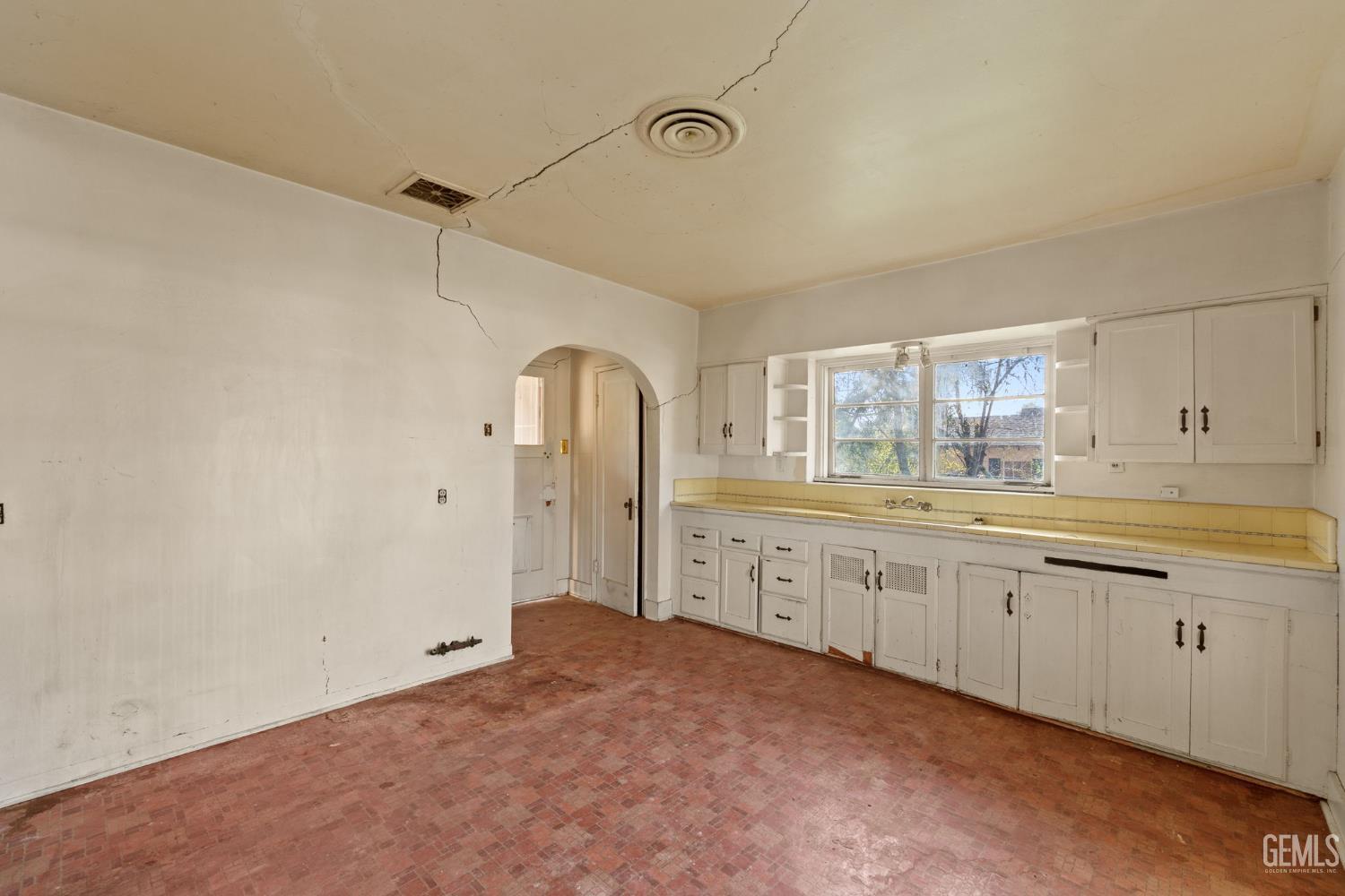 2891 Alta Vista Drive