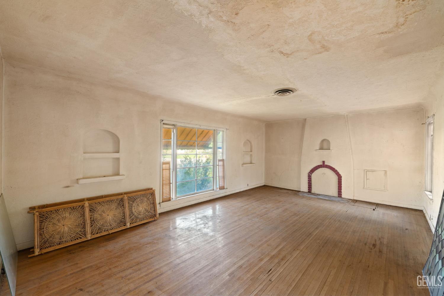 2891 Alta Vista Drive