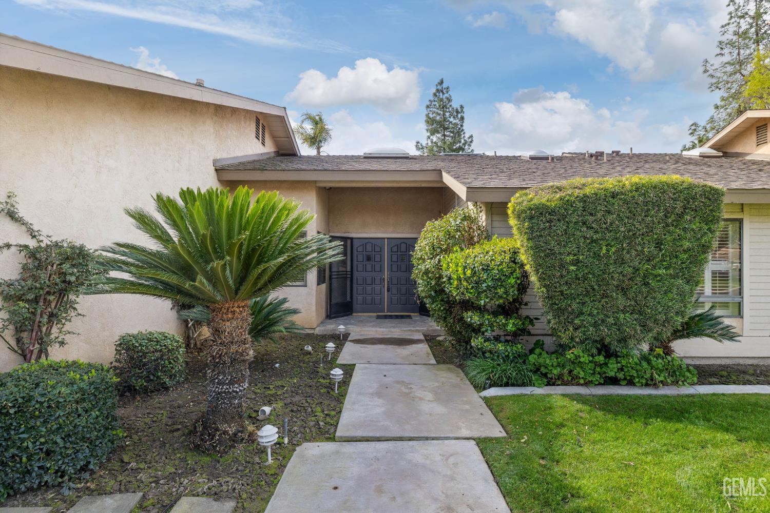 2300 El Portal Drive Unit: 63