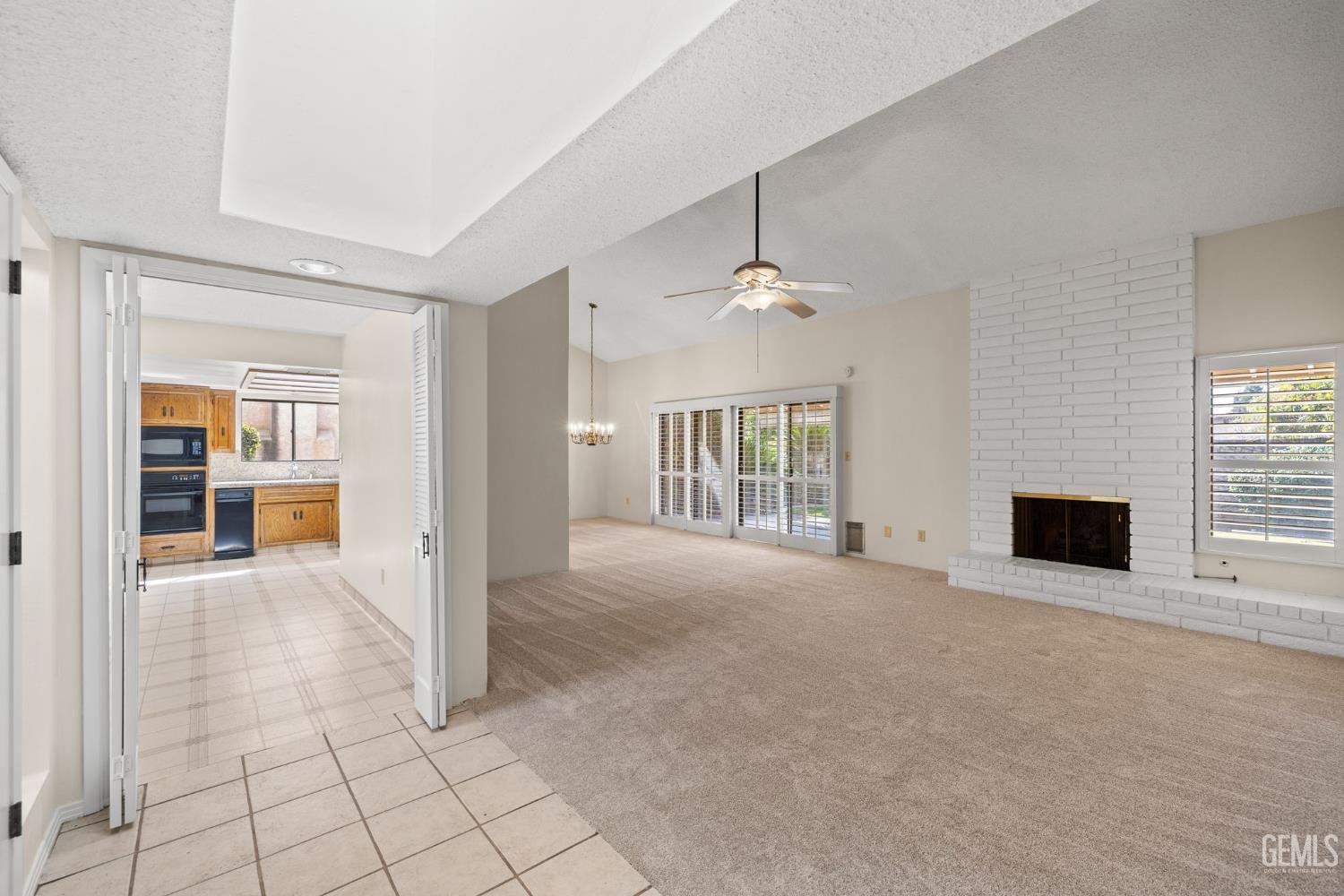 2300 El Portal Drive Unit: 63