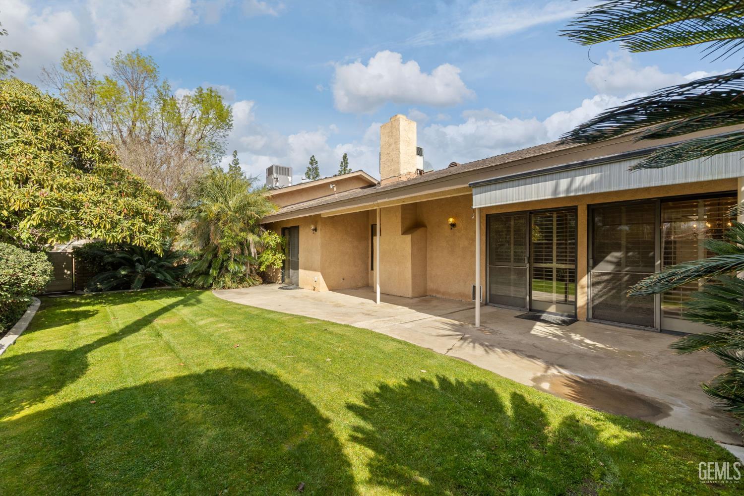 2300 El Portal Drive Unit: 63