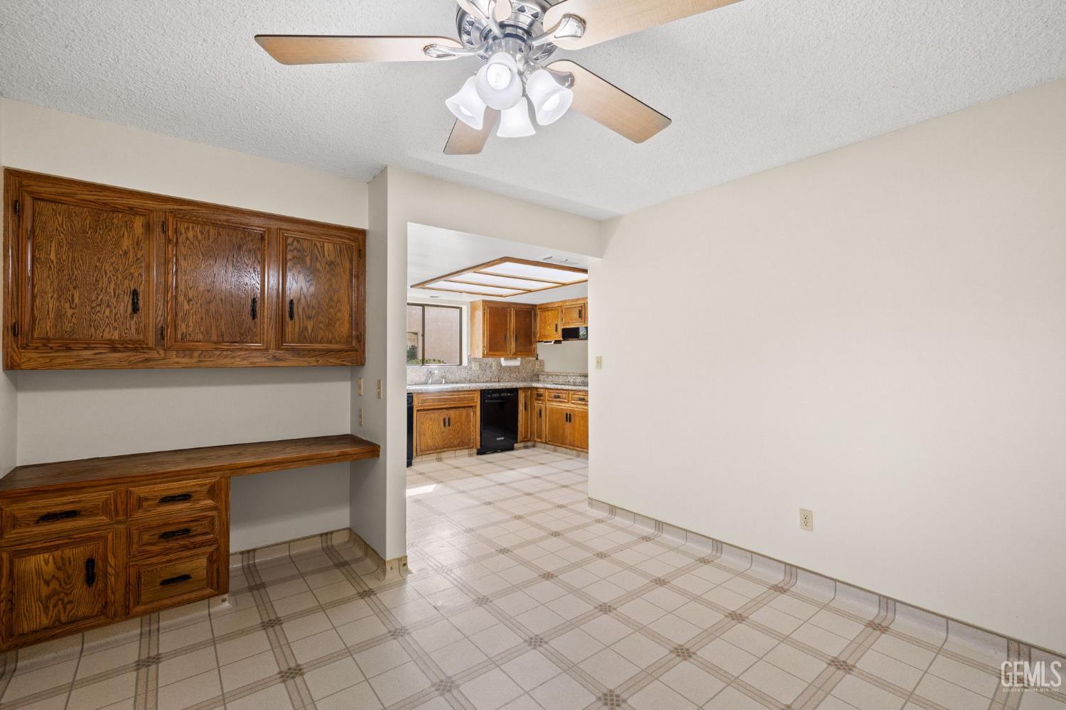 2300 El Portal Drive Unit: 63