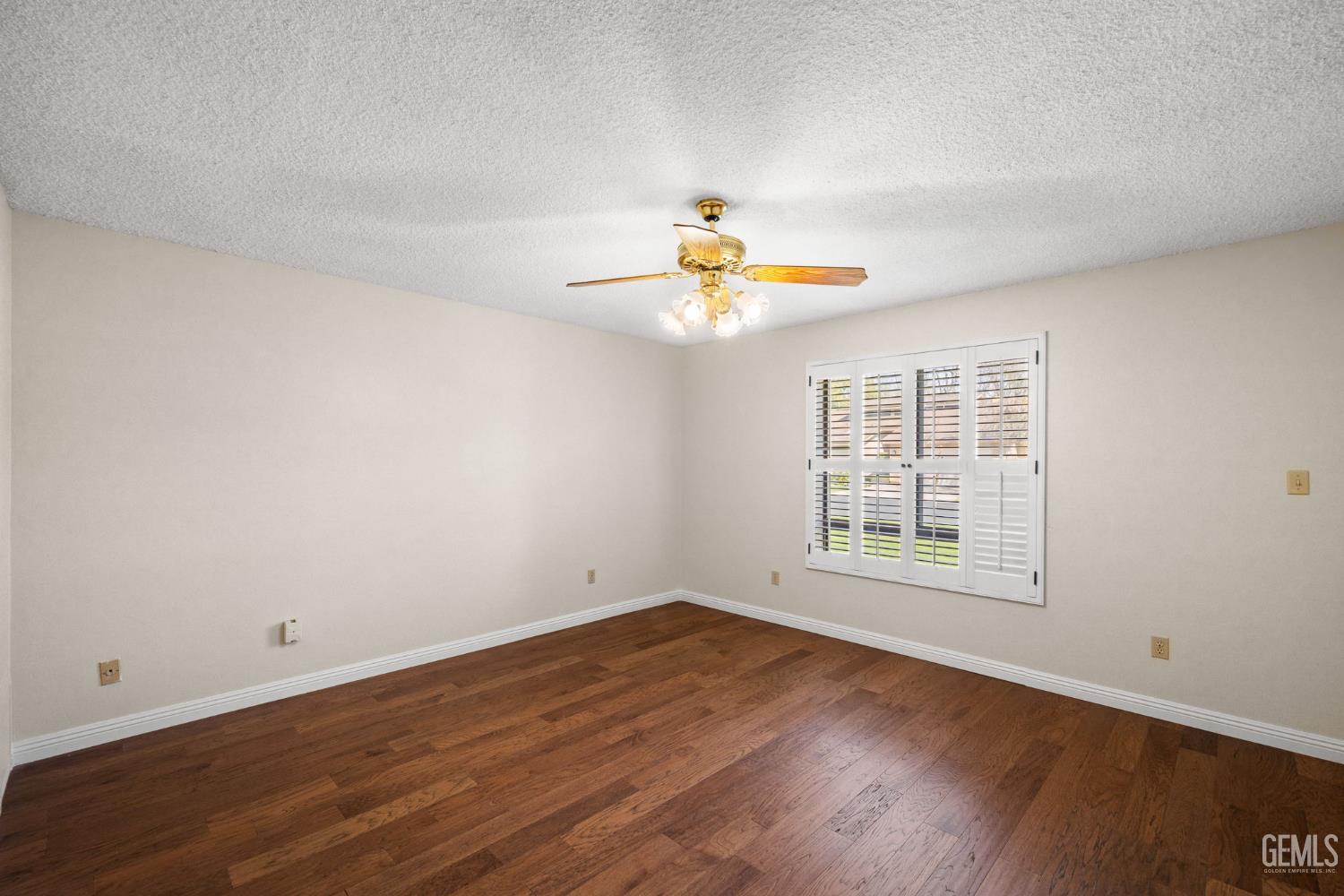 2300 El Portal Drive Unit: 63