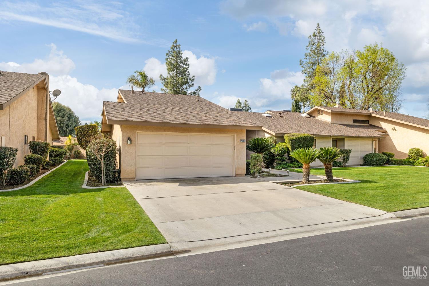 2300 El Portal Drive Unit: 63