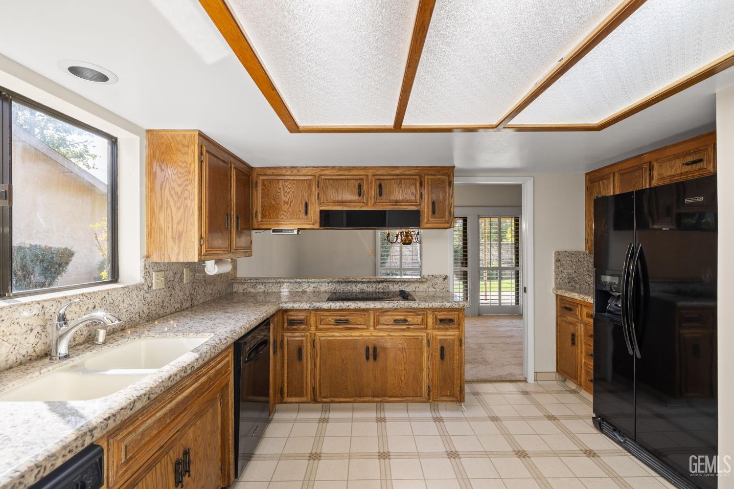 2300 El Portal Drive Unit: 63