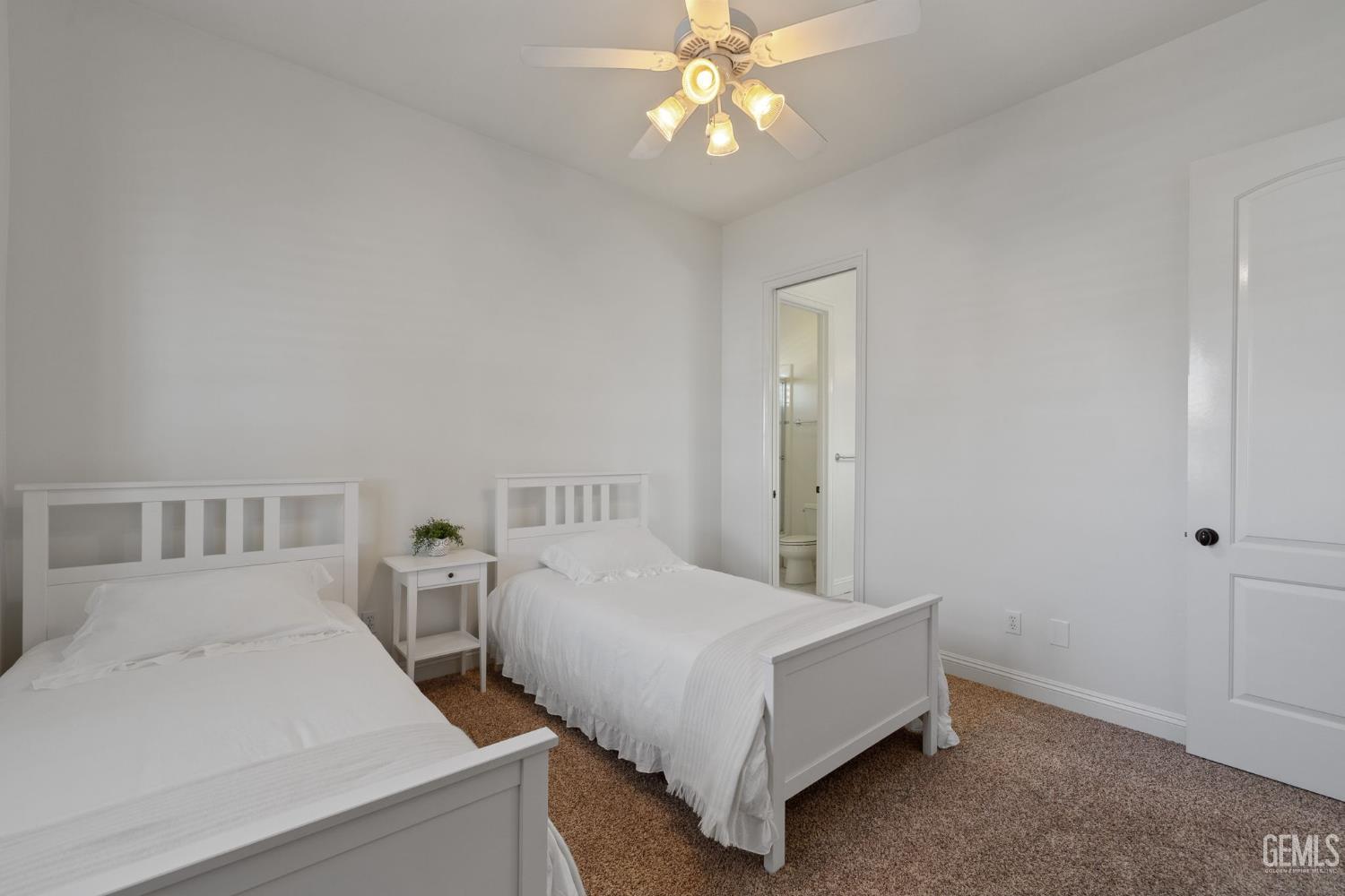 12401 Southworth Court