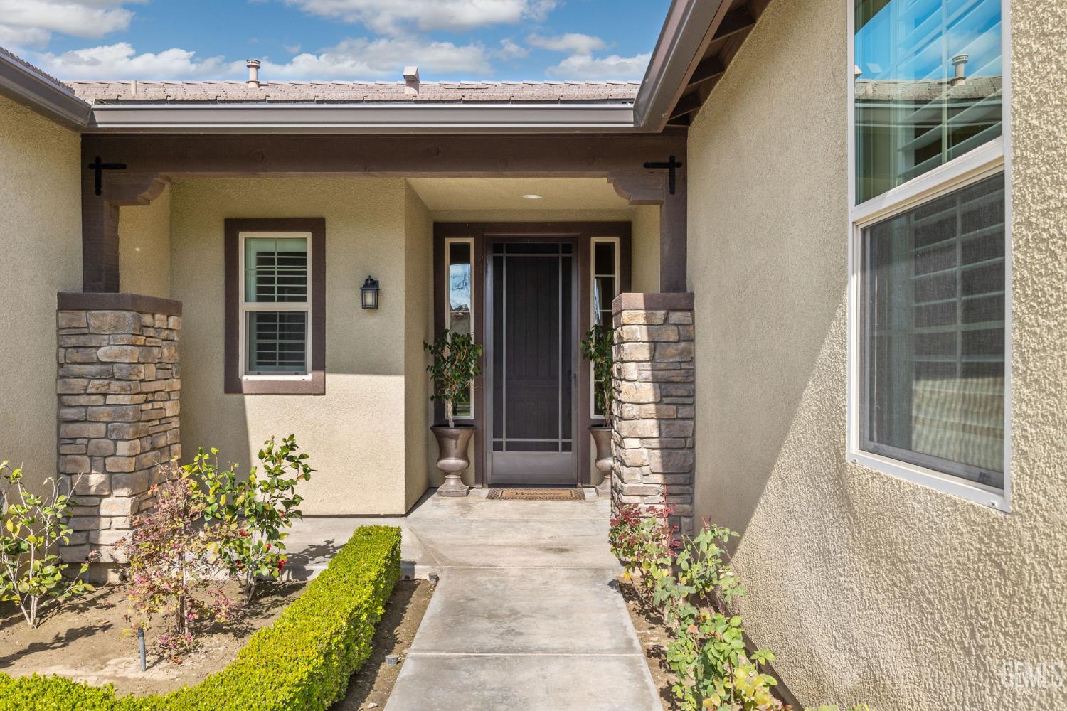 12002 Nicolson Avenue