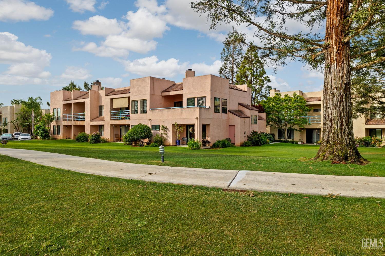 14500 Las Palmas Drive Unit: 22