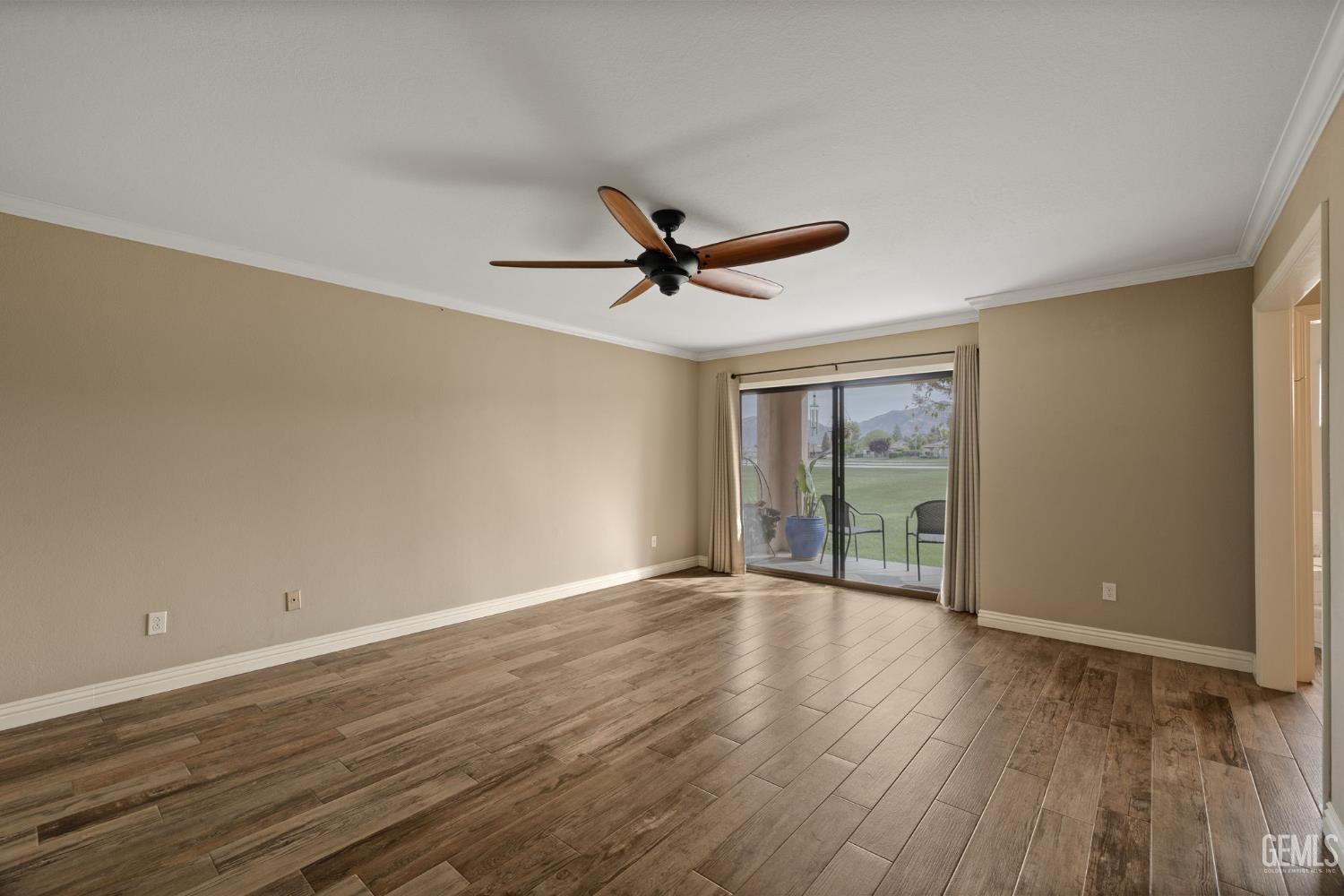14500 Las Palmas Drive Unit: 22