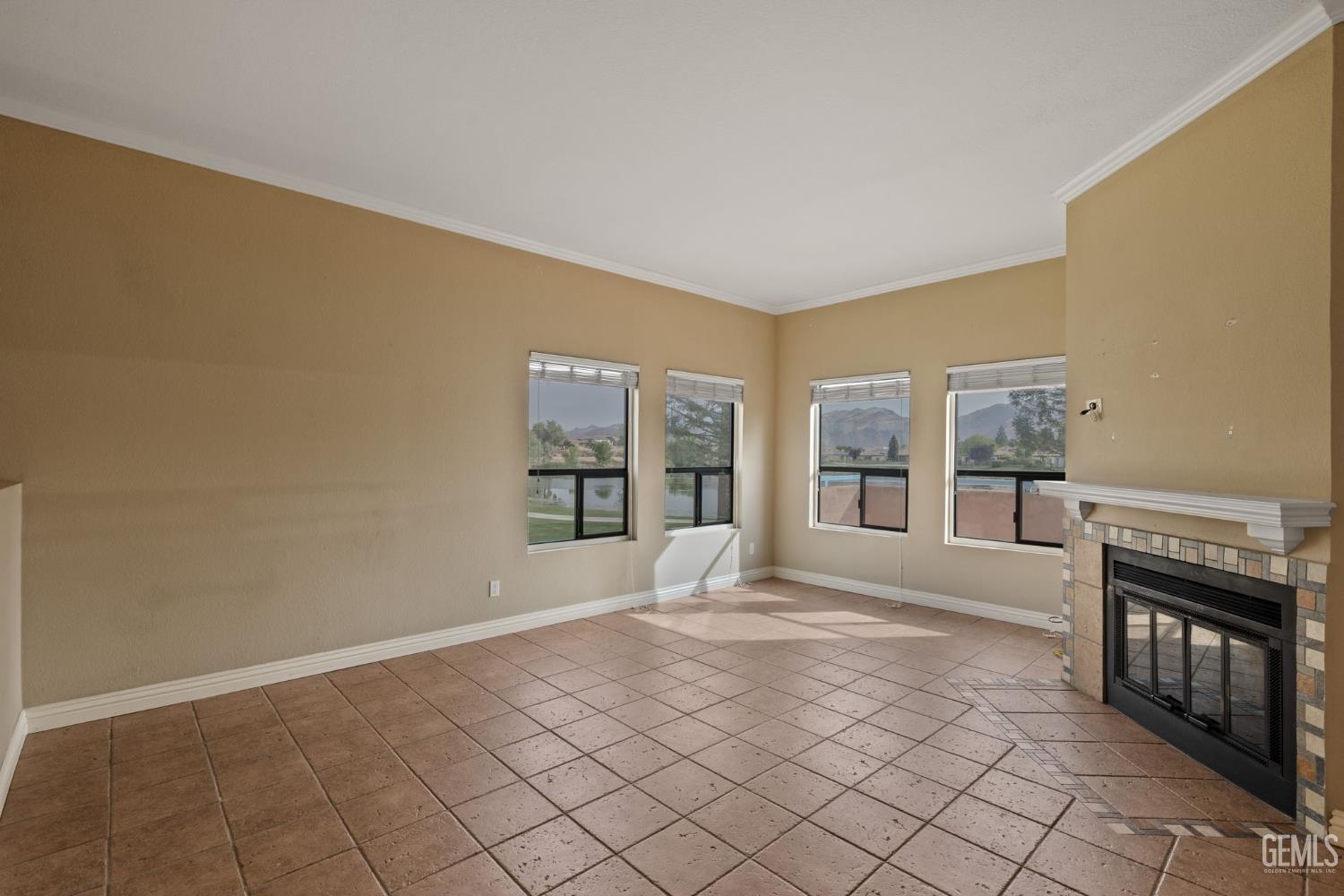 14500 Las Palmas Drive Unit: 22
