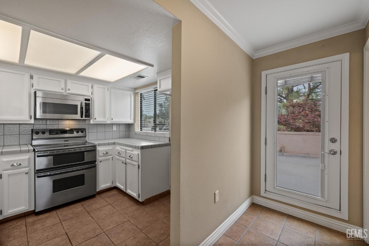 14500 Las Palmas Drive Unit: 22