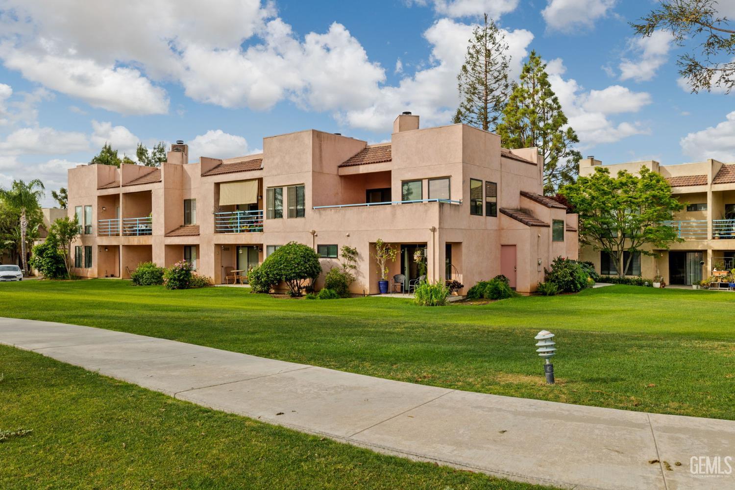 14500 Las Palmas Drive Unit: 22