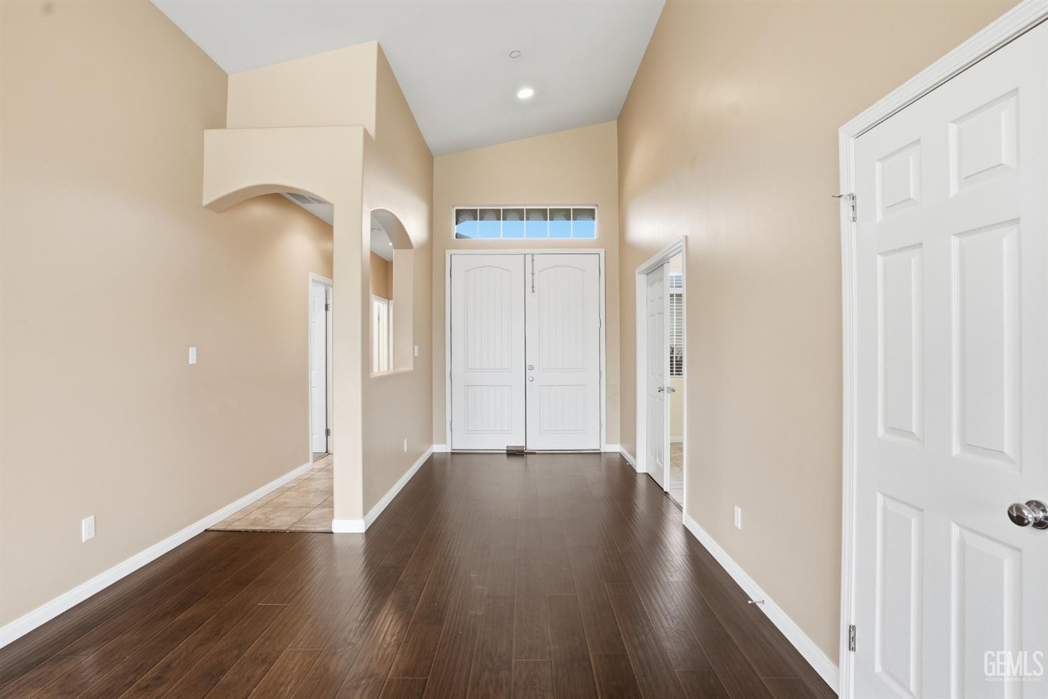 10300 Silverthorne Drive
