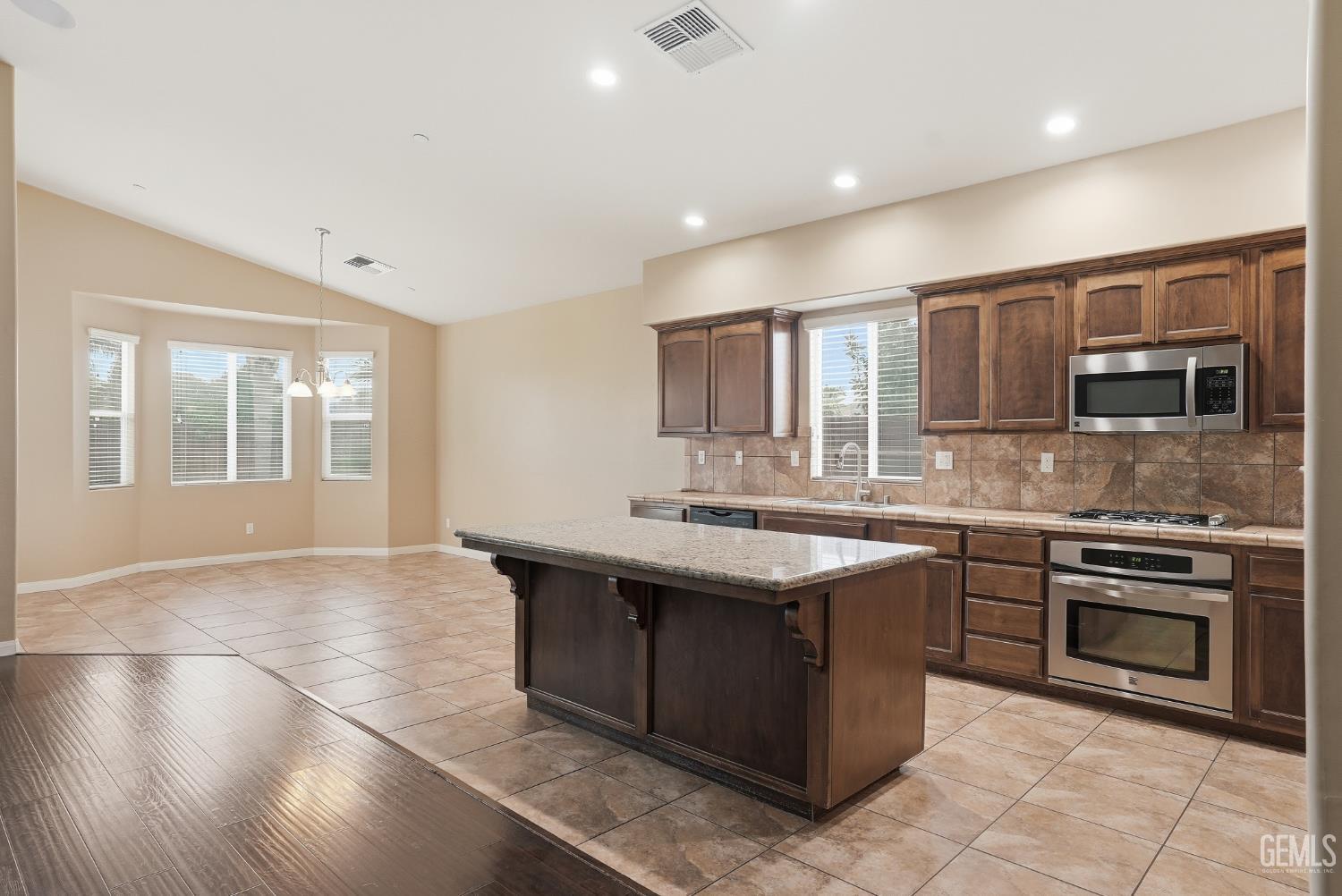 10300 Silverthorne Drive