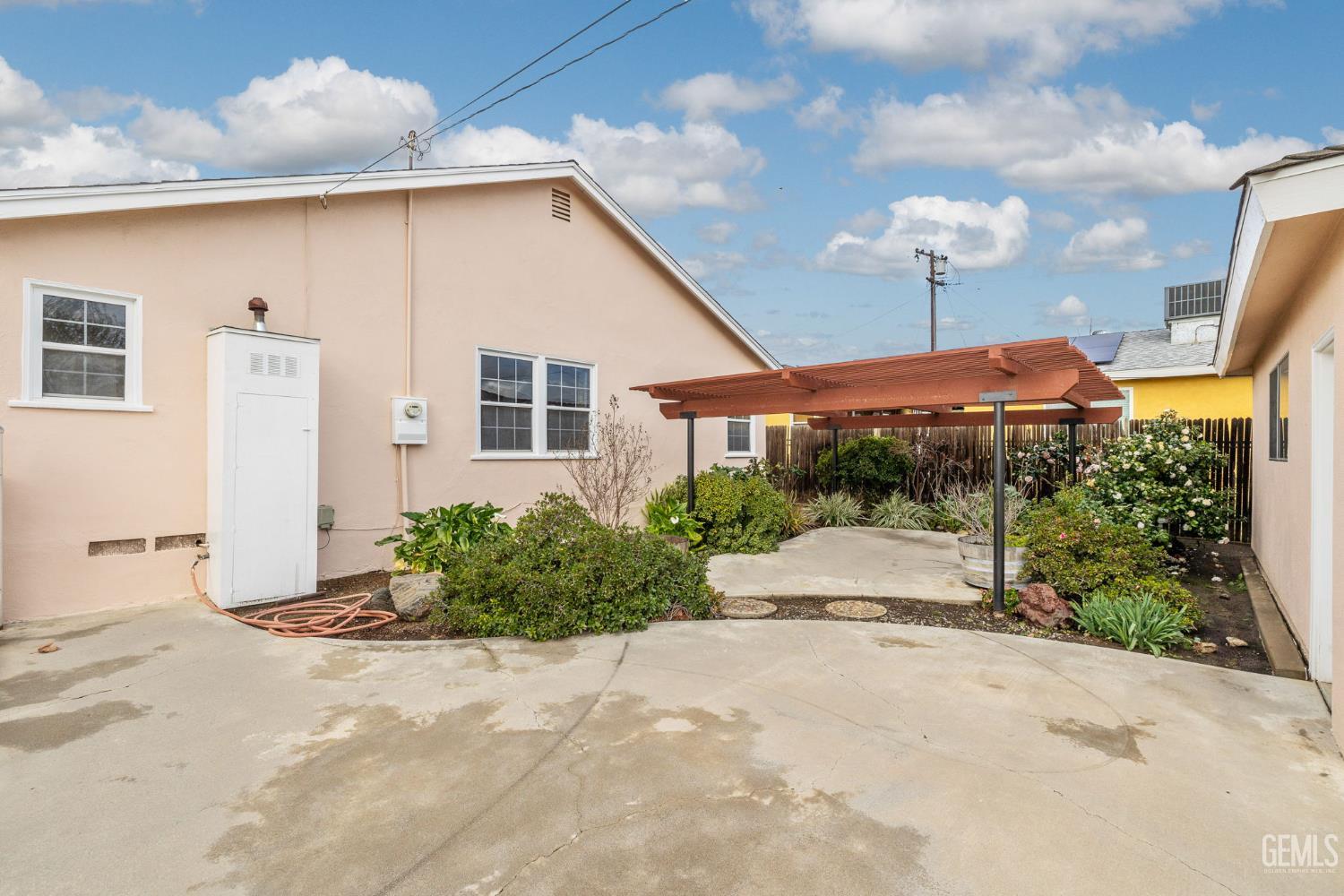 2416 Barnett Street