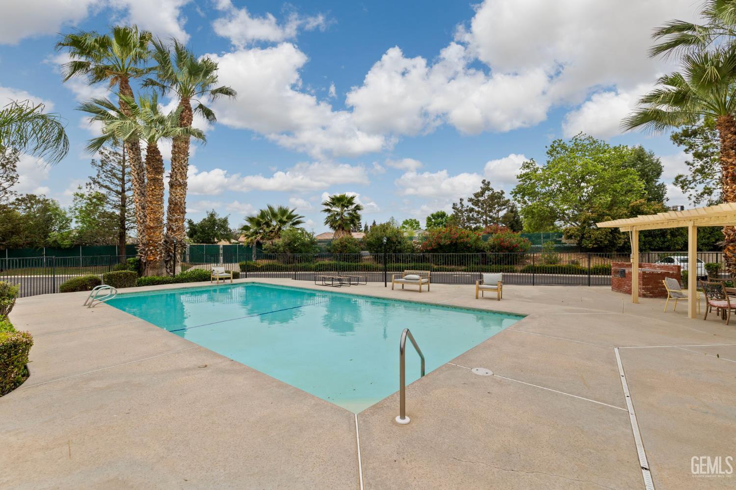 14500 Las Palmas Drive Unit: 22