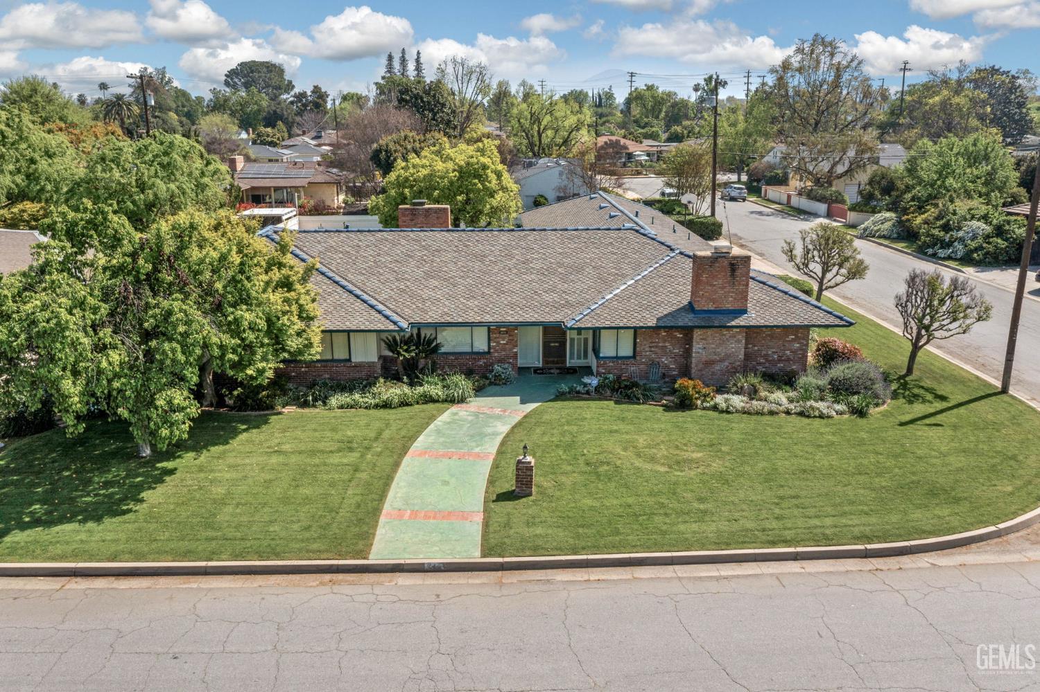 2444 Pine Street
