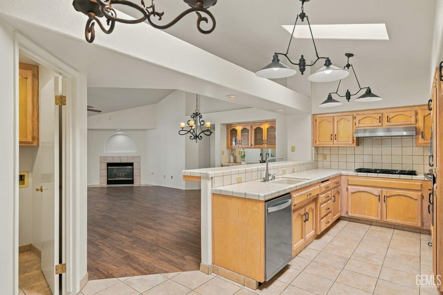 8221 Sheffield Lane