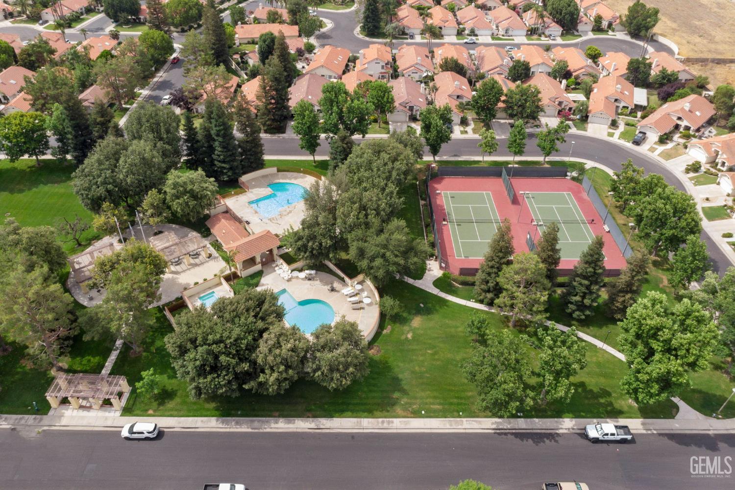 8221 Sheffield Lane