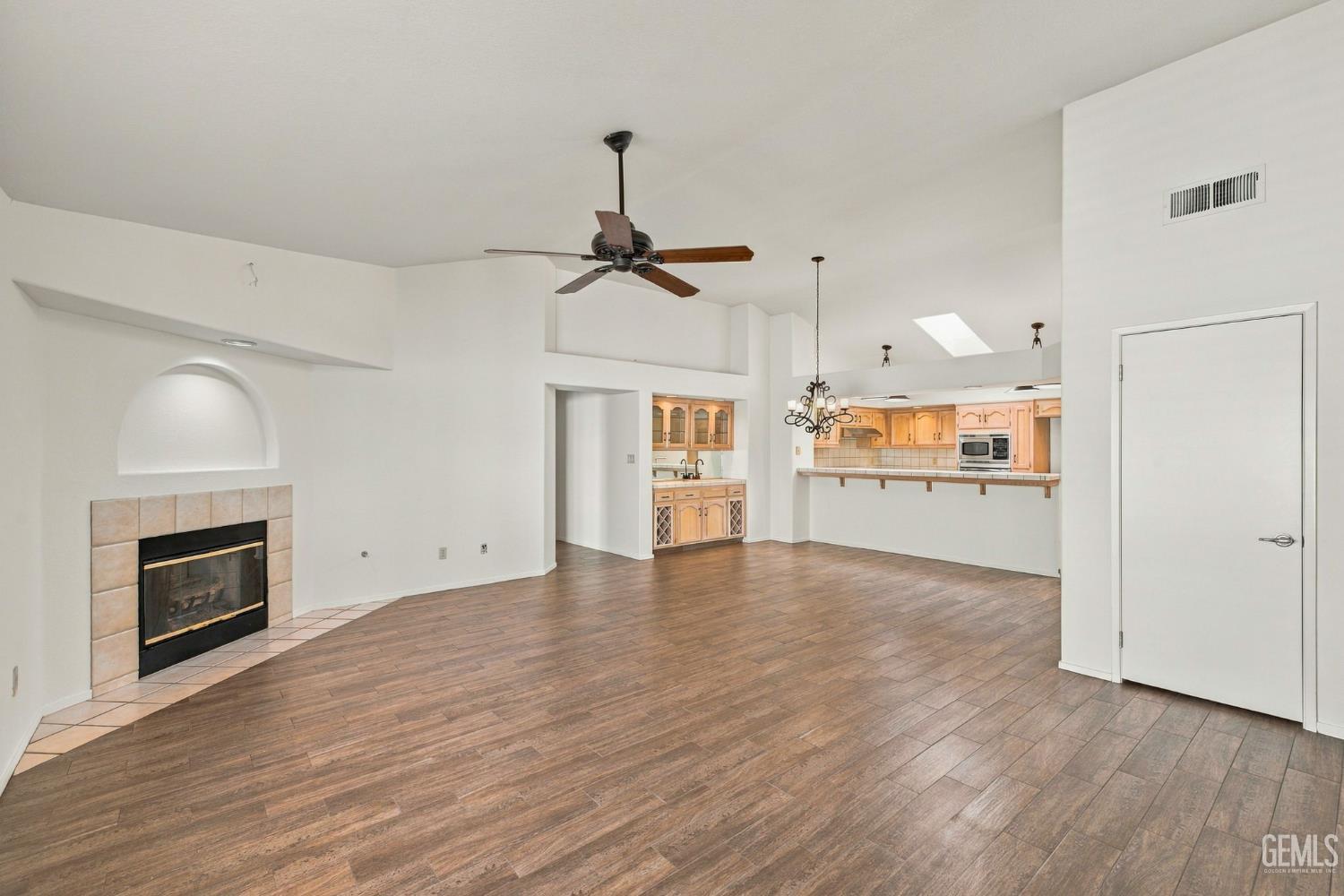 8221 Sheffield Lane