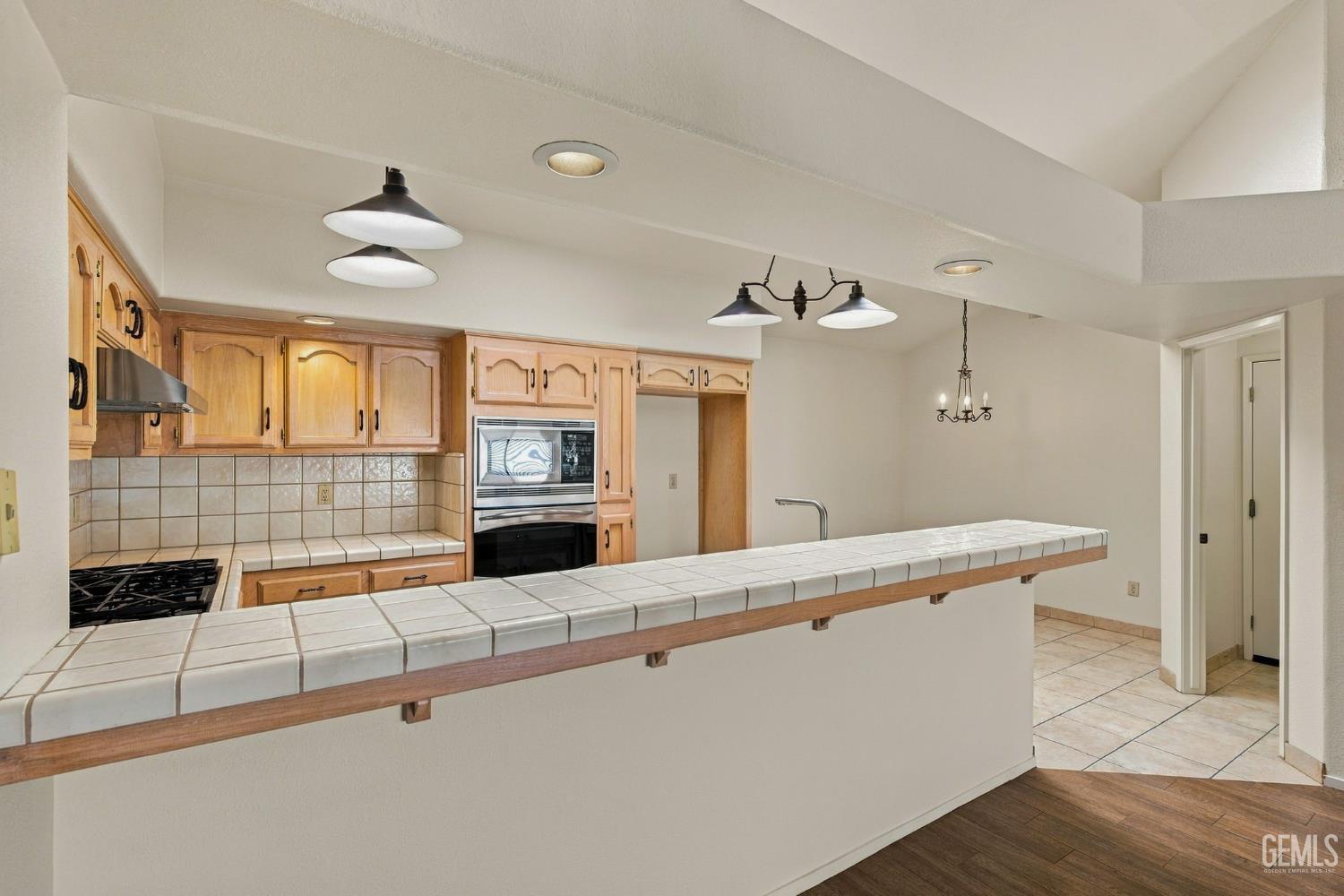 8221 Sheffield Lane